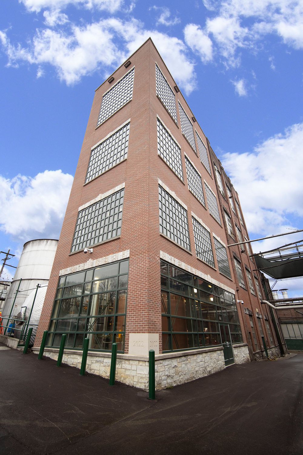 Buffalo Trace Dedicates New Stillhouse, Expands Tours post image