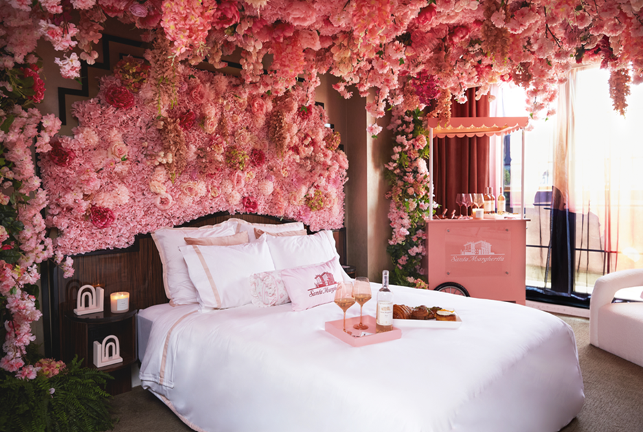 For $4,051, You Can Sleep Beneath 5000 Pink Petals